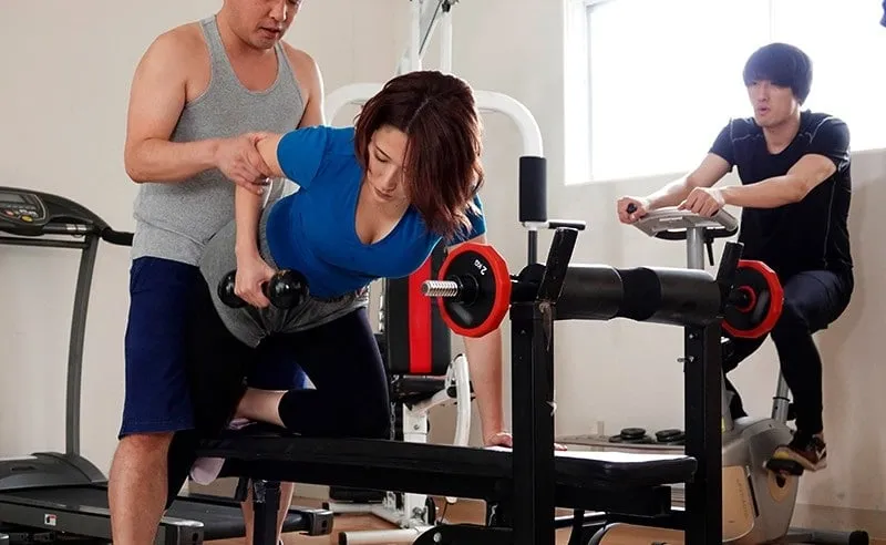 ông xã phát hiện vợ ngoại tình với huấn luyện viên thể hình