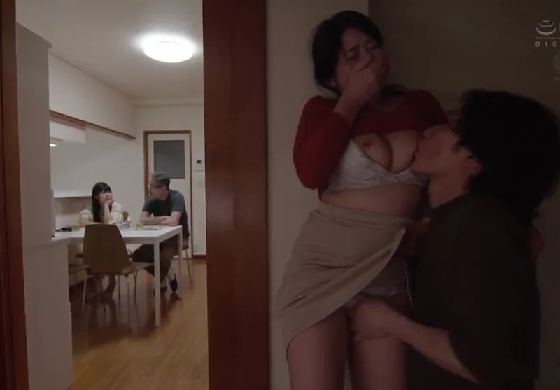 Má trộm nhìn bà xã ông xã con mèo nhỏ địt nào ngờ con rể nhìn thấy