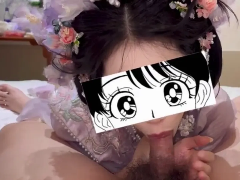 Gái xinh trong bộ đồ con yêu liếm chim cực đã